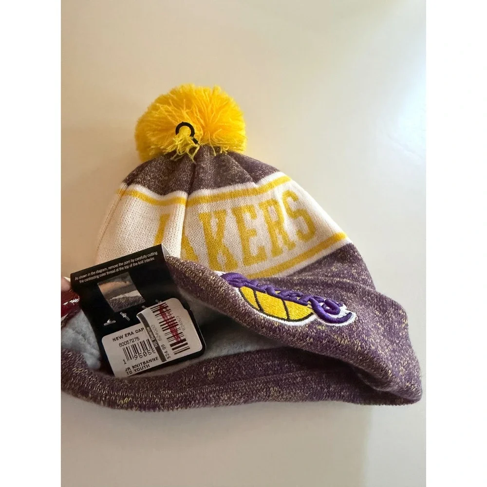 New Era 60057275 Youth Los Angeles Lakers Knit Pom Beanie Hat NWT Purple NBA